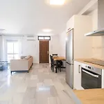 Atico En Апартаменты Нерха